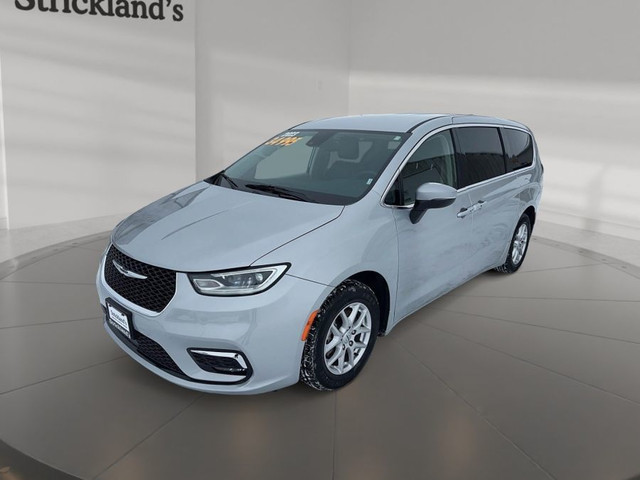 2023 CHRYSLER PACIFICA TOURING L in Cars & Trucks in Stratford