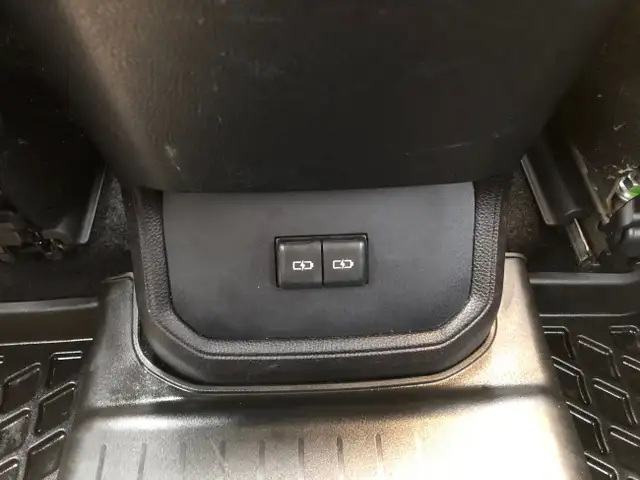 2022 Toyota Highlander XLE AWD in Cars & Trucks in Belleville - Image 21