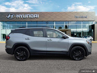 Experience the versatility and efficiency of the 2024 GMC Terrain SLE, a used SUV boasting a powerfu... (image 5)