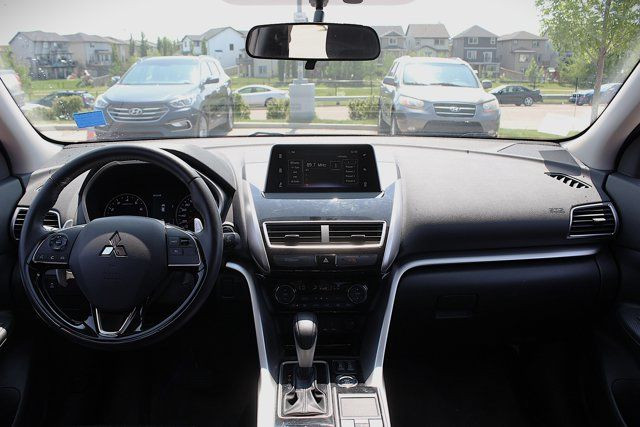2018 Mitsubishi Eclipse Cross LE in Cars & Trucks in Calgary - Image 2