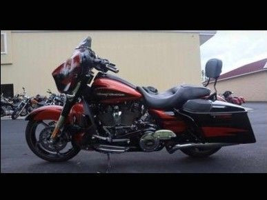 2017 HARLEY DAVIDSON Street Glide Special CVO Financing Availabl in Touring in Truro - Image 3
