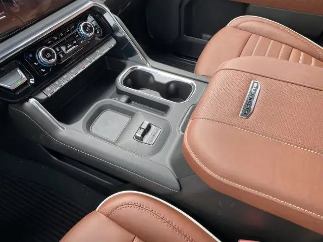 2025 GMC Sierra 3500HD Crew Cab Denali Ultimate in Cars & Trucks in Edmonton - Image 25