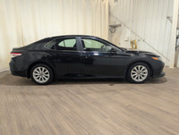 Locally Owned Vehicle! The 2019 Toyota Camry LE in sleek black with front-wheel drive delivers a bal... (image 7)