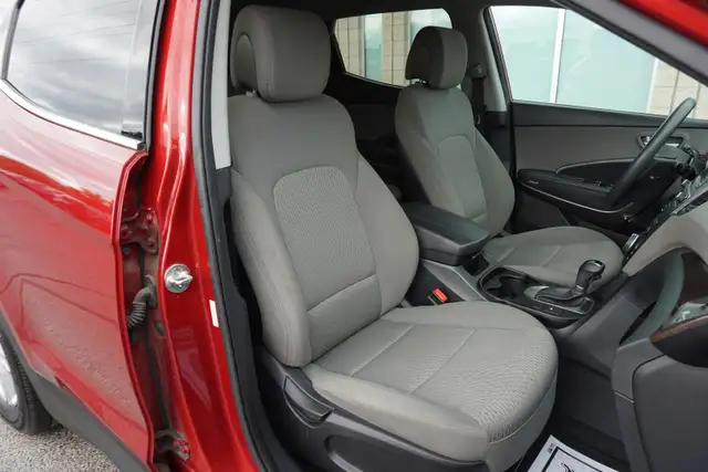 2018 Hyundai Santa Fe in Cars & Trucks in Oakville / Halton Region - Image 20