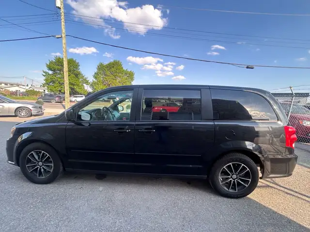 2017 Dodge Grand Caravan 4dr Wgn GT in Cars & Trucks in Calgary - Image 8