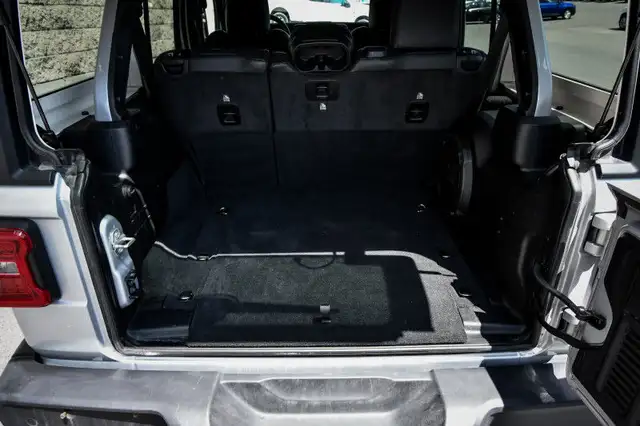 2024 Jeep Wrangler Sahara • REMOTE START • HEATED SEATS/STEERING in Cars & Trucks in Ottawa - Image 9