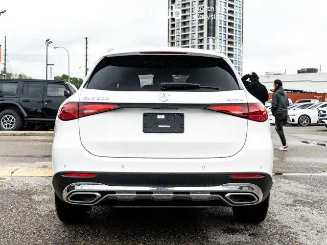 2024 Mercedes-Benz GLC 300 4MATIC Panoroof Heated Seats 360 Cam in Cars & Trucks in City of Toronto - Image 12