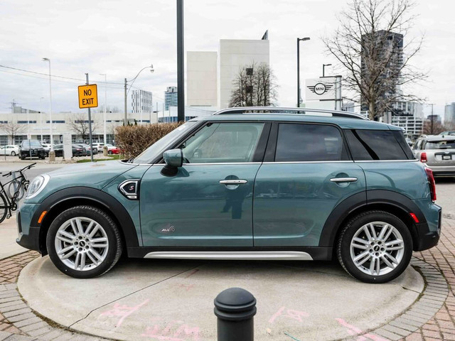  2023 MINI Countryman S | CPO | Warranty Included | 1 Owner No A in Cars & Trucks in City of Toronto - Image 3