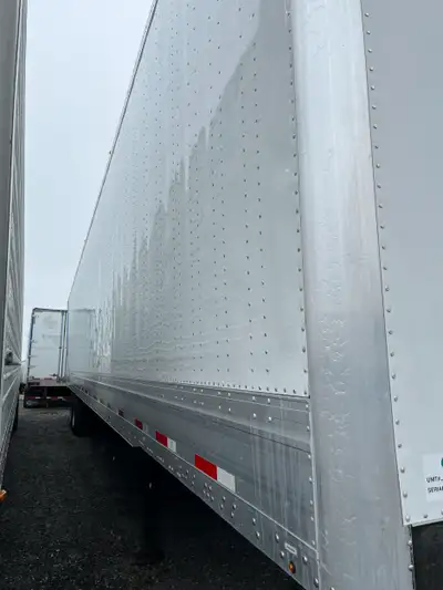2023 / 2024 UTILITY 53' TANDEM DRY VAN AIR RIDE Length: 53' Width: 102" Height: 13'6" King Pin: 36"...