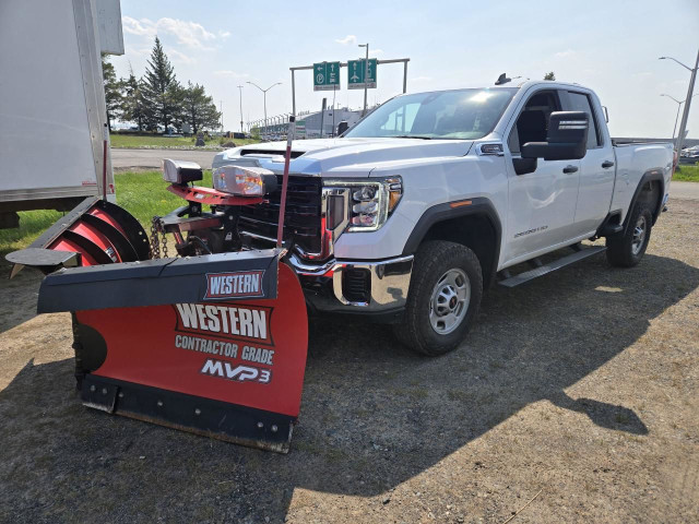 2023 GMC Sierra 2500 PRO in Cars & Trucks in Thunder Bay