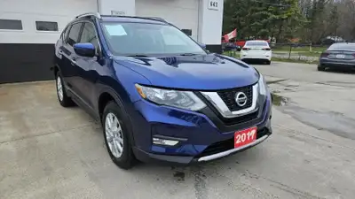  2017 Nissan Rogue SV CLEAN CARFAX REPORT, No Accidents