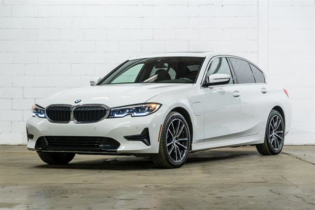 2021 BMW 3 Series xDrive | Innovation silencieuse | Volant in Cars & Trucks in City of Montréal - Image 3