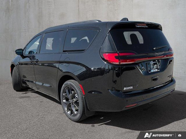 2025 Chrysler Pacifica Limited | Adaptive Cruise Control in Cars & Trucks in Edmonton - Image 4