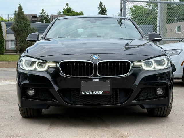 2017 BMW 3 Series 330i xDrive M-SPORT|NAVI|BACKUP in Cars & Trucks in Oakville / Halton Region - Image 2
