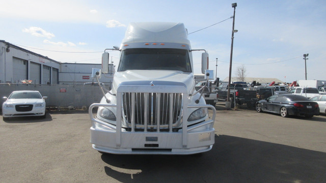 2013 International PROSTAR 125 HIGHWAY TRACTOR CAT 6NZ in Heavy Equipment in Vancouver - Image 3