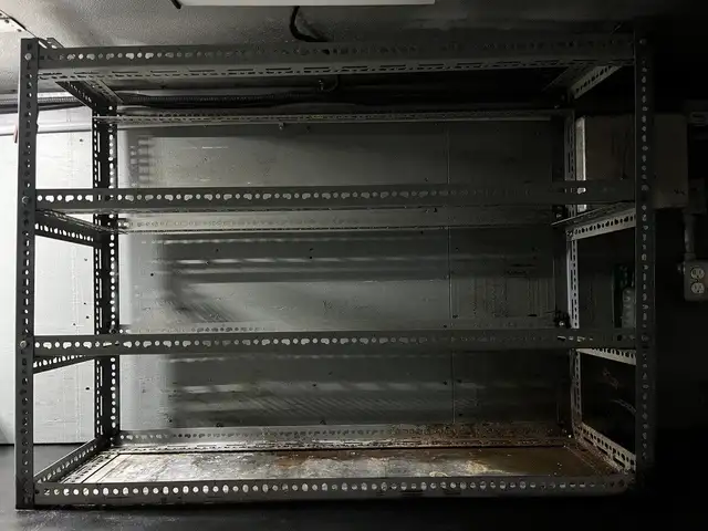 2005 Morgan Olson Workhorse 14 Foot Step Van with Shelving in Heavy Trucks in Delta/Surrey/Langley - Image 35