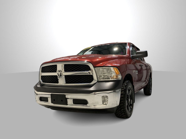 2015 RAM 1500 4WD Crew Cab 5.7 Ft Box ST for sale in Cars & Trucks in Moncton - Image 4