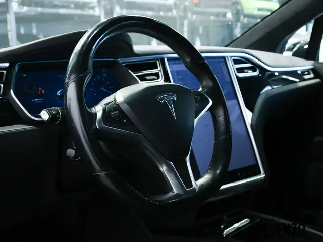 2016 Tesla Model X 90D 7 Passenger in Cars & Trucks in Laval / North Shore - Image 17
