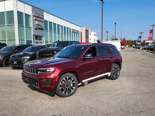  2023 Jeep Grand Cherokee Overland in Cars & Trucks in City of Toronto