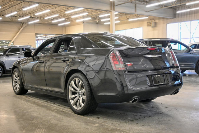 2014 Chrysler 300 300S 6 cyl. 3,6L , cuir , toit , navi in Cars & Trucks in Sherbrooke - Image 4