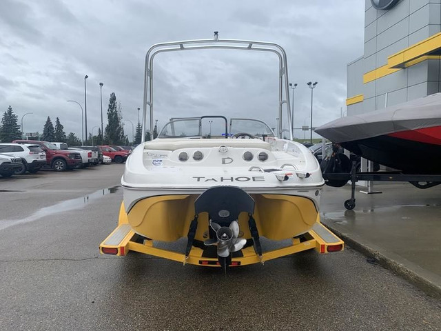 2014 Tahoe Q5i in Powerboats & Motorboats in Edmonton - Image 4