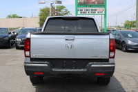CLEAN CARFAX ACCIDENT FREE WELL MAINTAINED SAFETY INCLUDED LOCAL ONTARIO VECHILE The 2017 Honda Ridg... (image 5)