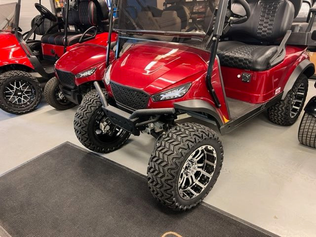 Factory Rebate $1500 2023 Madjax X-Series Lifted 48V Golf Cart in ATVs in Kitchener / Waterloo - Image 3