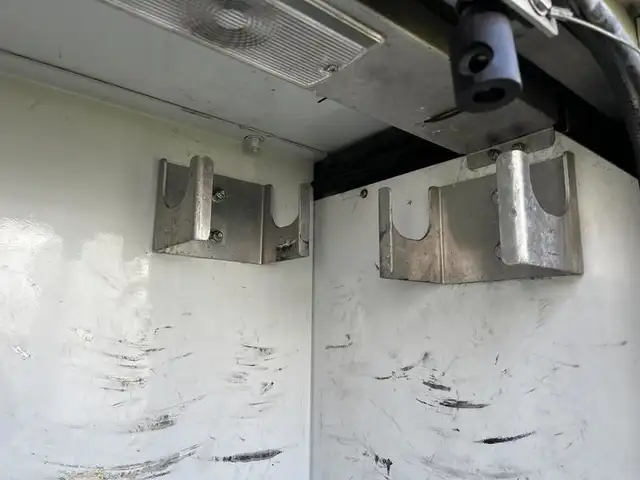 2008 ford F-550 Service Truck With Bucket 2WD Diesel in Heavy Trucks in Richmond - Image 17