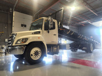  2020 Hino 268 ONLY 100303km, LIKE NEW, 24ft Dump deck.