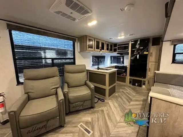 2023 Heartland Prowler 292SRK in Travel Trailers & Campers in Truro - Image 24