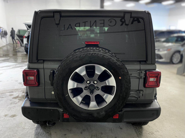2020 Jeep Wrangler Unlimited Sahara 4x4| No Accident| Rear Cam|  in Cars & Trucks in Barrie - Image 4