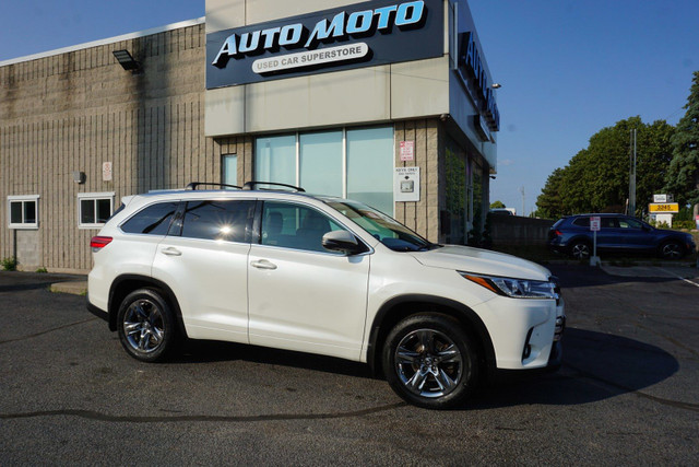 2017 Toyota Highlander in Cars & Trucks in Oakville / Halton Region