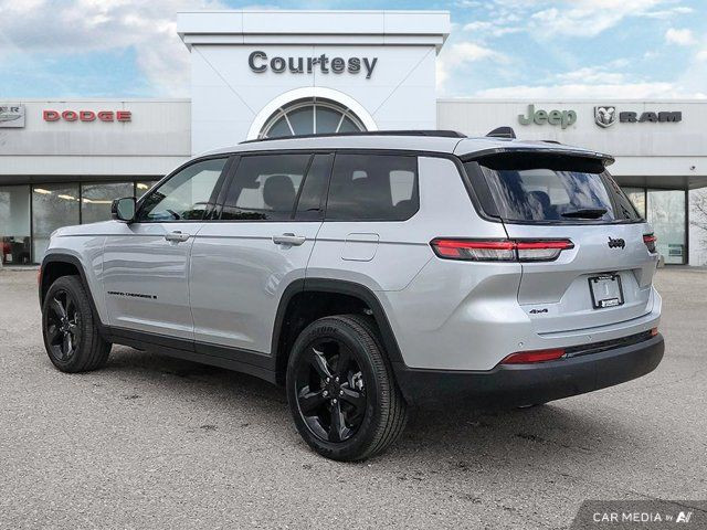 2025 Jeep Grand Cherokee L Altitude in Cars & Trucks in Calgary - Image 4