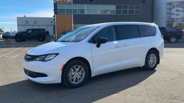 2024 Chrysler Grand Caravan SXT | Remote Start | Apple CarPlay in Cars & Trucks in Edmonton - Image 4