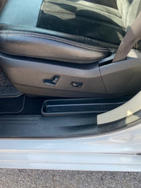 Don't miss the opportunity to own this gorgeous 2016 Dodge Grand Caravan. One owner, no accidents. F... (image 5)