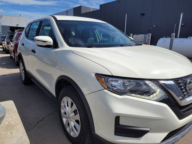 2019 Nissan Rogue S | AWD | CLOTH | BACK UP CAMERA in Cars & Trucks in Calgary - Image 3