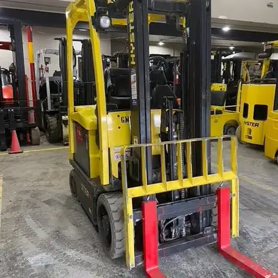 We're offering an exclusive deal on a 2020 Hyster 5000lb electric lift truck with really LOW HOURS t...