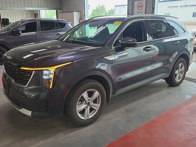 2024 Kia Sorento LX AWD - 7 Passenger, Heated Seats, Backup Came in Cars & Trucks in Winnipeg - Image 2