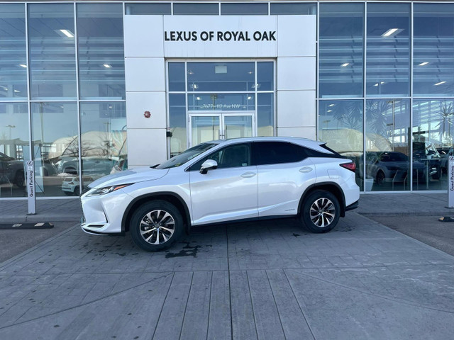 2022 Lexus RX 450h ZERO ACCIDENTS / HYBRID AWD / PREMIUM in Cars & Trucks in Calgary