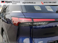 Leather Seats! Crossover capability doesn't come at the cost of luxury or comfort in this stylish In... (image 8)