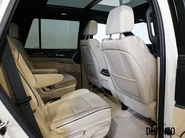 2024 Cadillac Escalade Premium Luxury with Air Ride Adaptive Sus in Cars & Trucks in Laval / North Shore - Image 11
