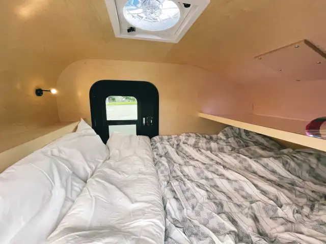Nomad Teardrop Trailer in Cargo & Utility Trailers in Hamilton - Image 7