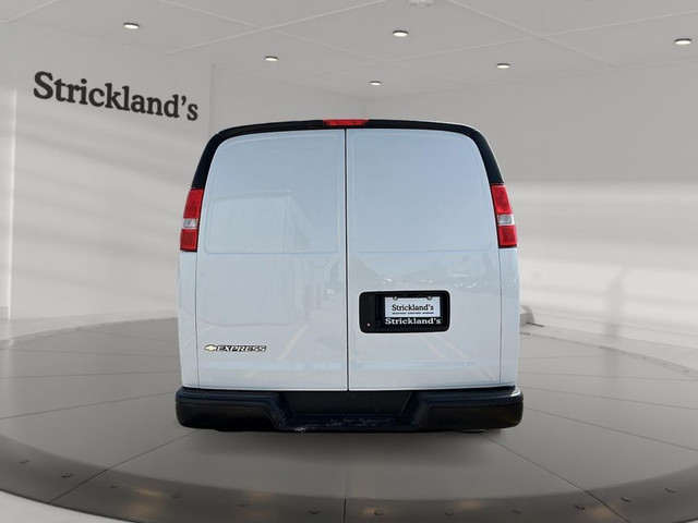 2023 CHEVROLET EXPRESS 2WD 155 WB in Cars & Trucks in Stratford - Image 4