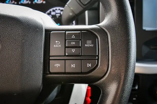 2021 Ford F-150 XLT • REMOTE START • PARK ASSIST • APPLE CARPLAY in Cars & Trucks in Ottawa - Image 18