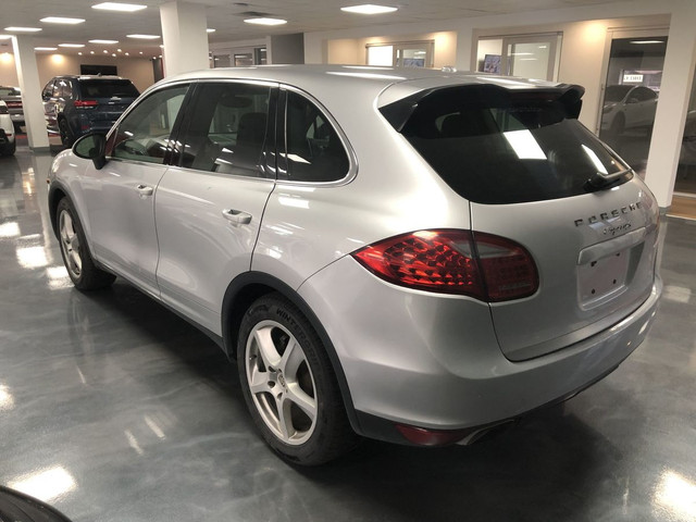 2011 Porsche Cayenne S in Cars & Trucks in Calgary - Image 2
