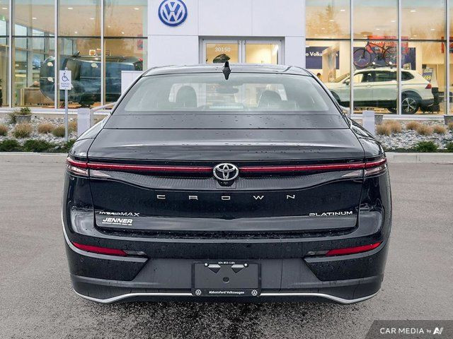 2023 Toyota Crown Platinum Turbo | WiFi | Sunroof | Park Assist in Cars & Trucks in Abbotsford - Image 4