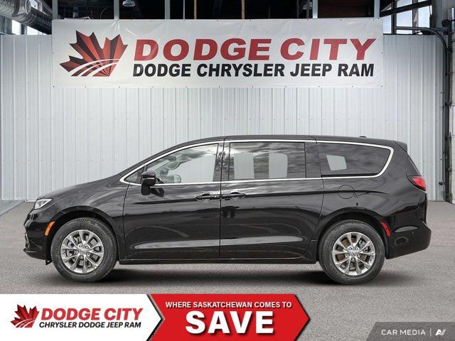 2025 Chrysler Pacifica Select in Cars & Trucks in Saskatoon - Image 4