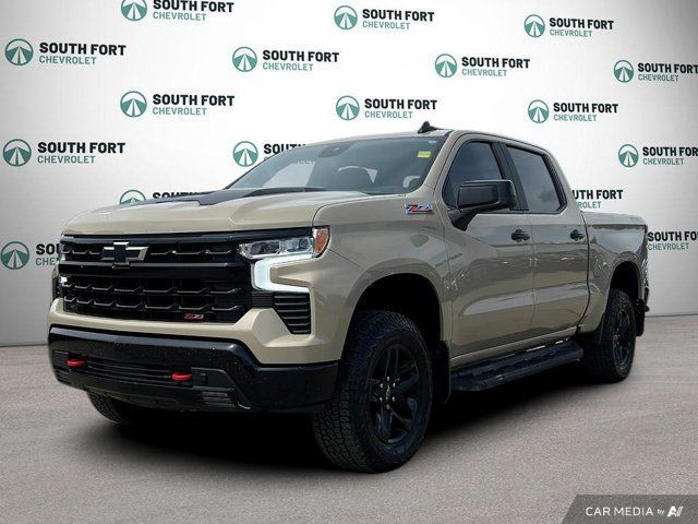 2022 Chevrolet Silverado 1500 LT Trail Boss 4WD Crew Cab in Cars & Trucks in Strathcona County