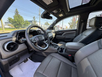 This vehicle is equipped with: ﻿2.7L 4 Cylinder Turbocharged Engine in.TurboMaxin. 8-speed Transmiss... (image 9)