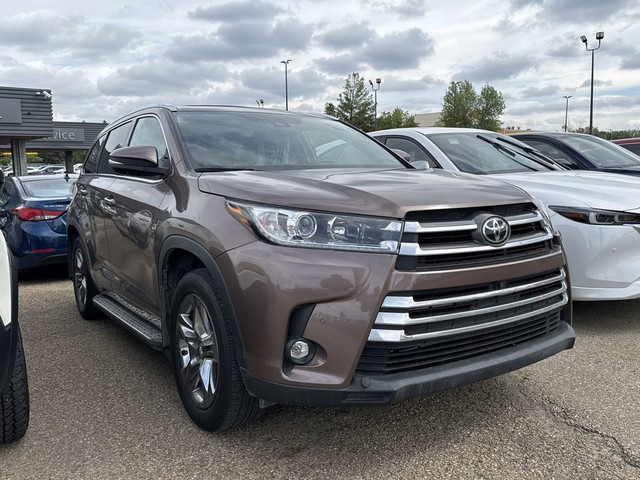 2019 Toyota Highlander in Cars & Trucks in Strathcona County